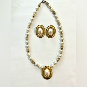 Vintage Carlton Suton Hoo Elegant Gold and Pearl Jewelry Set